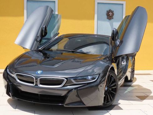 Used 2019 BMW i8 Roadster image 5
