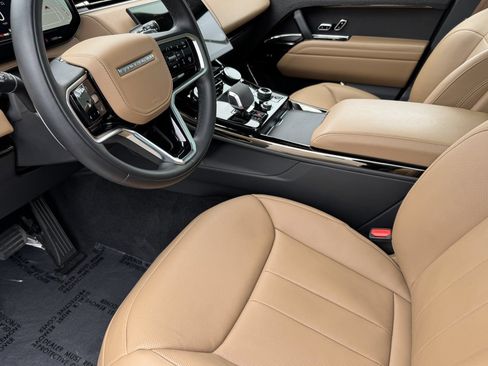 Used 2023 Land Rover Range Rover Sport SE AWD/4WD image 9