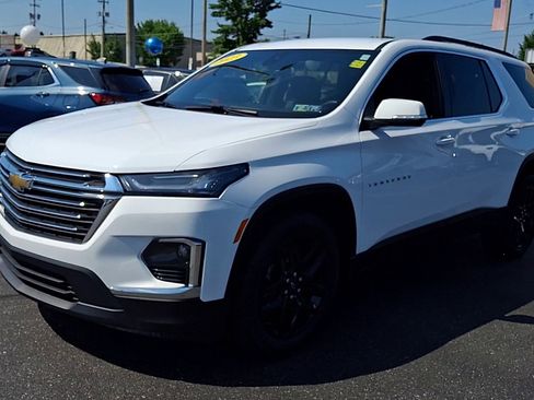 Certified 2023 Chevrolet Traverse LT w/ LPO, Floor Liner Package image 4