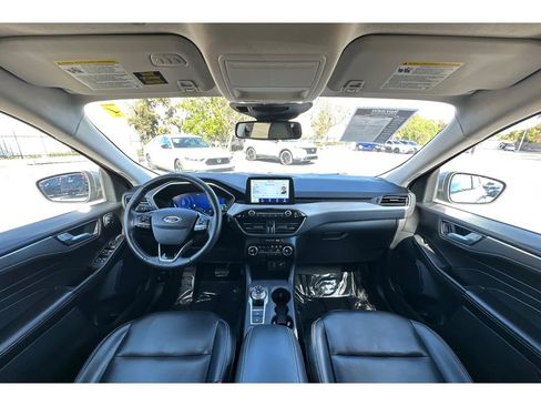 Used 2021 Ford Escape Titanium image 15