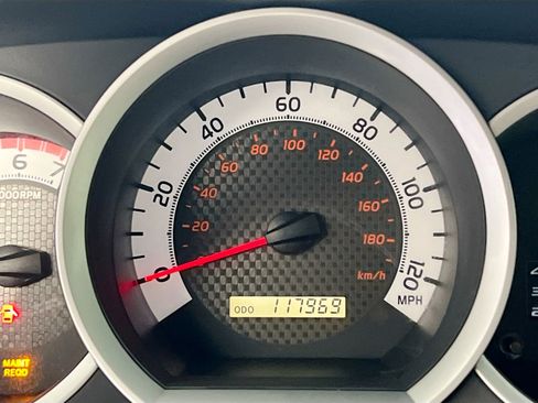 Used 2014 Toyota Tacoma PreRunner w/ TRD Sport Package image 22