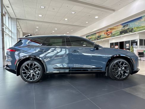 New 2026 Toyota Crown Signia AWD/4WD image 7