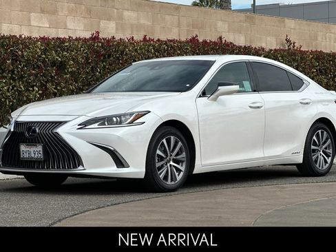 Certified 2021 Lexus ES 300h image 8