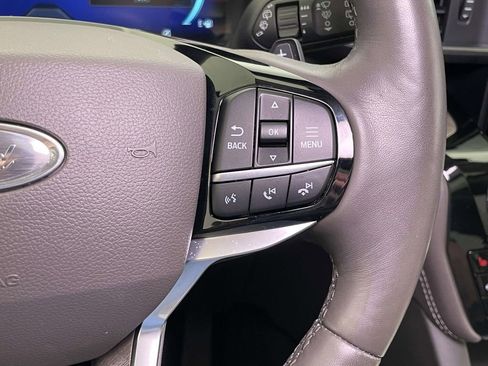 Used 2021 Ford Explorer Platinum w/ Equipment Group 601A AWD/4WD image 41