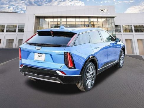 Used 2026 Cadillac Optiq Luxury 2 image 4