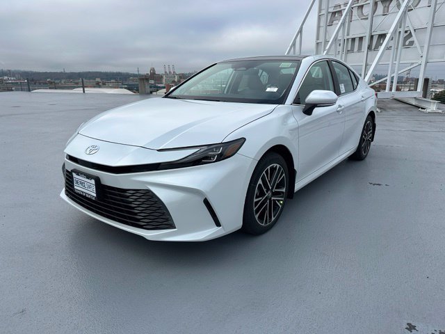 New 2026 Toyota Camry XLE w/ Premium Package AWD/4WD image 5