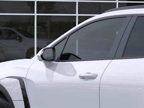 New 2026 Chevrolet Blazer EV LT image 12