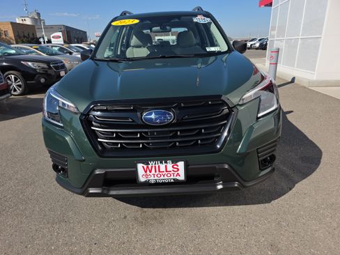 Used 2023 Subaru Forester AWD/4WD image 5