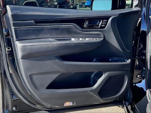 Used 2023 Honda Odyssey Elite image 22