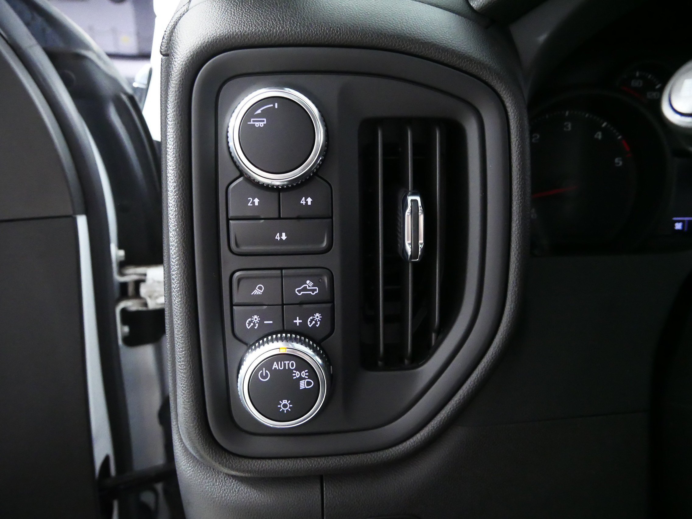 Used 2024 GMC Sierra 3500 Pro w/ 1SA Pro Safety Plus Package AWD/4WD image 26