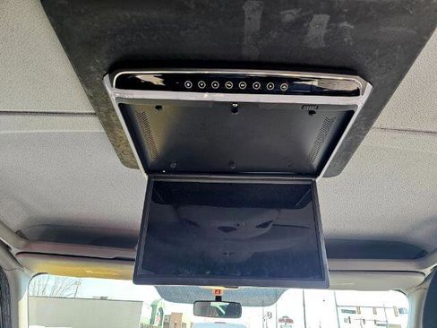 Used 2016 Mercedes-Benz Sprinter 2500 image 30