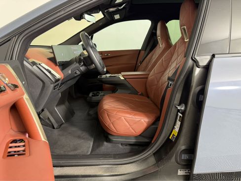 Certified 2023 BMW iX xDrive50 w/ Premium Package image 9
