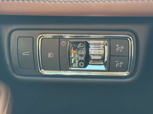 Used 2022 Lincoln Aviator Reserve w/ Equipment Group 201A RWD image 36
