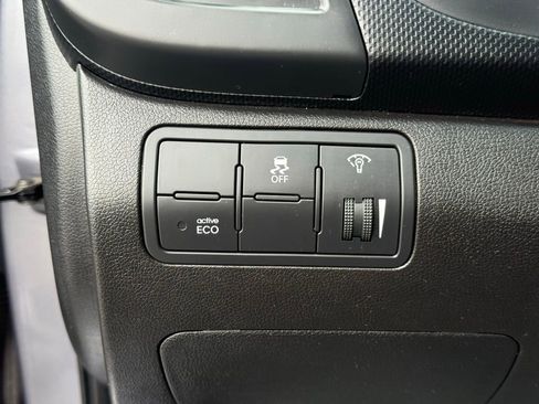 Used 2016 Hyundai Accent SE image 15