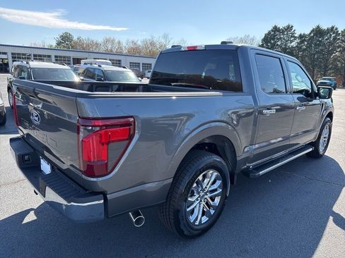 New 2026 Ford F150 XLT w/ XLT Chrome Appearance Package RWD image 2