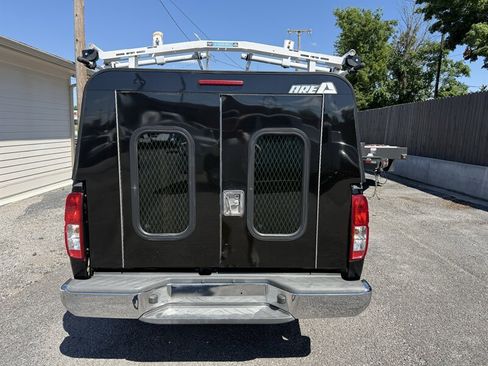 Used 2017 Nissan Frontier SV RWD image 6