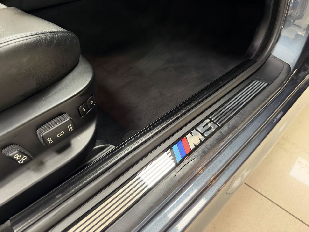 Used 2001 BMW M5 RWD image 29