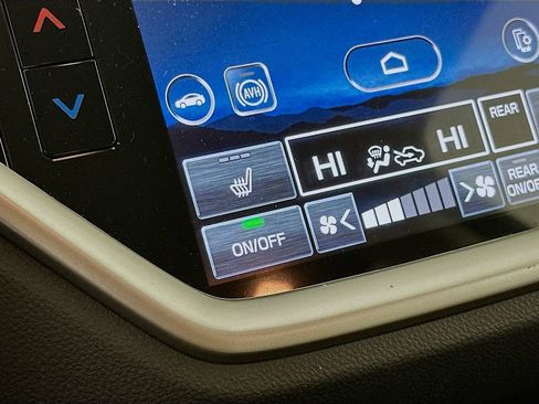 Certified 2023 Subaru Ascent Premium w/ Convenience Package image 27