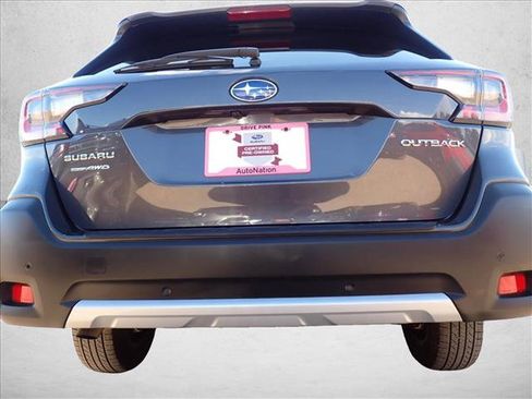 Used 2024 Subaru Outback Limited AWD/4WD image 3
