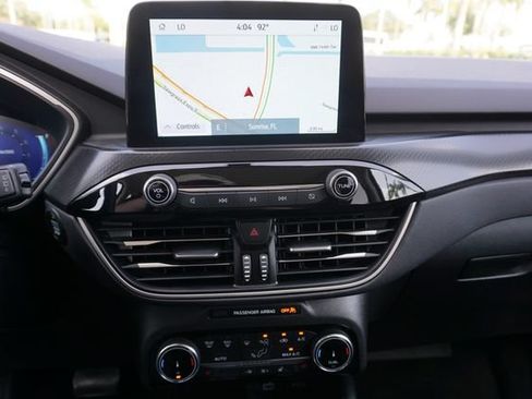 Certified 2022 Ford Escape SEL w/ SEL Stealth AWD Package image 4