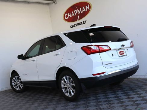 Used 2018 Chevrolet Equinox LS FWD image 4