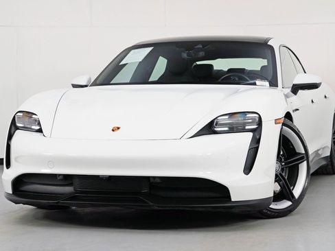 Used 2021 Porsche Taycan w/ Premium Package image 3