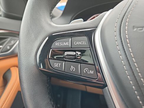 Used 2023 BMW 540i xDrive w/ Convenience Package image 23