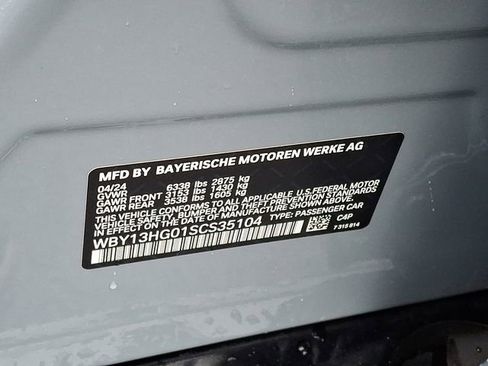 Certified 2025 BMW i5 xDrive40 w/ M Sport Package image 29