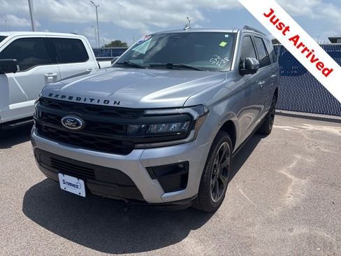Used 2024 Ford Expedition Limited RWD image 1