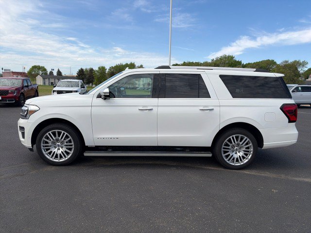 Used 2024 Ford Expedition Max Platinum AWD/4WD image 2