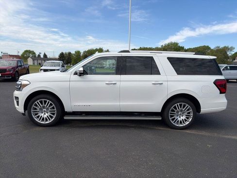 Used 2024 Ford Expedition Max Platinum AWD/4WD image 2
