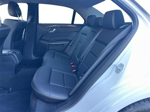 Used 2014 Mercedes-Benz E 350 Sedan image 10