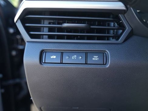 Used 2025 Nissan Altima 2.5 SR FWD image 34