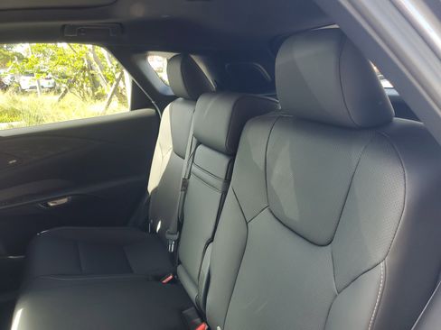 Used 2023 Lexus RX 350 AWD image 13