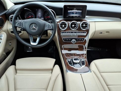 Used 2018 Mercedes-Benz C 300 4MATIC Sedan image 13