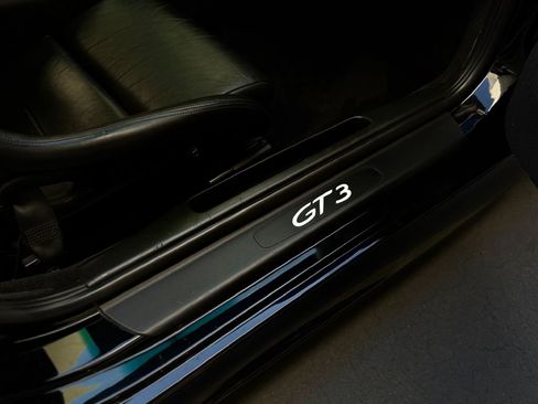 Used 2004 Porsche 911 GT3 image 40