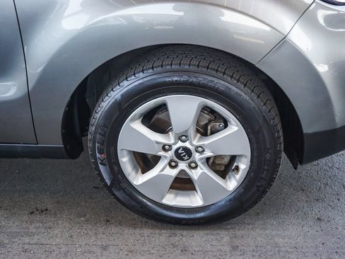 Used 2019 Kia Soul FWD image 10