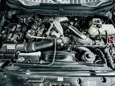 Used 2022 Ford F550 4x4 Crew Cab Super Duty w/ Power Equipment Group image 16