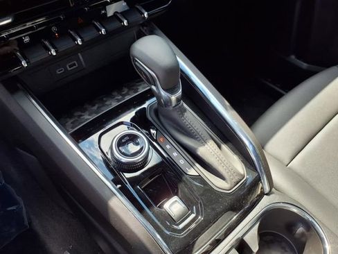 New 2025 GMC Canyon Elevation w/ Convenience Package image 33