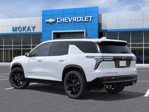 New 2026 Chevrolet Traverse RS w/ LPO, Floor Liner Package AWD/4WD image 3
