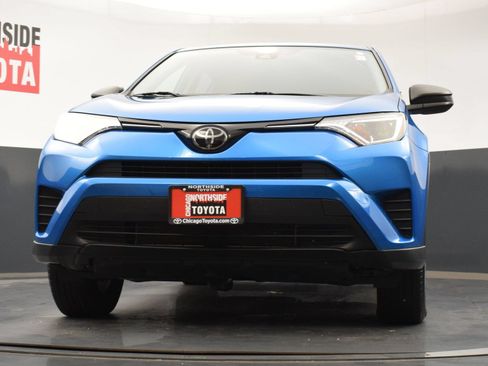 Used 2018 Toyota RAV4 LE w/ Carpet Mat Package AWD/4WD image 30