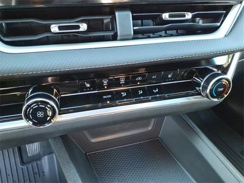 New 2026 Chevrolet Equinox LT w/ LPO, Floor Liner Package image 17