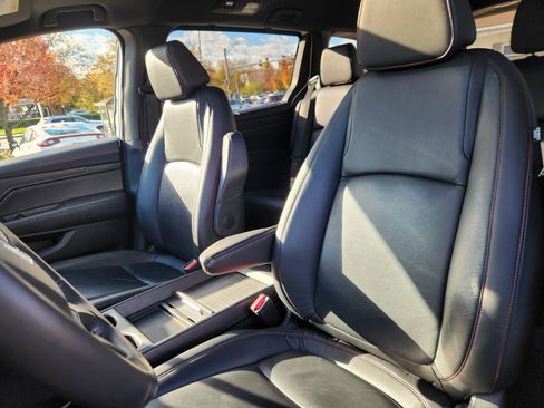Certified 2023 Honda Odyssey Sport image 7