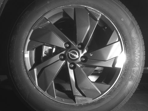 Used 2025 Nissan Rogue SV image 12