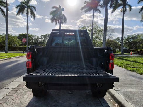 Used 2014 GMC Sierra 1500 SLT w/ SLT Preferred Package AWD/4WD image 14