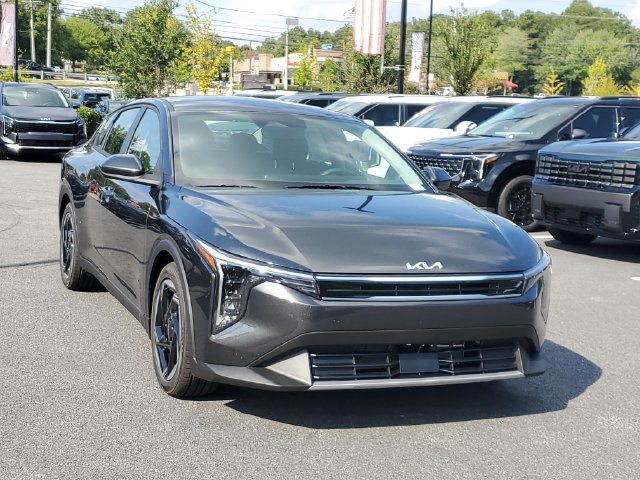New 2026 Kia K4 GT-Line Turbo FWD image 3