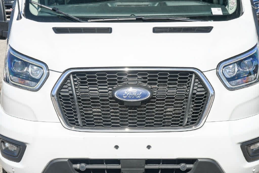 Used 2023 Ford Transit 350 XLT RWD image 6