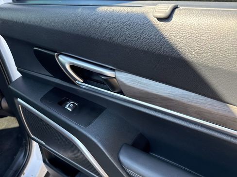 Used 2025 Kia Telluride EX X-Line image 32