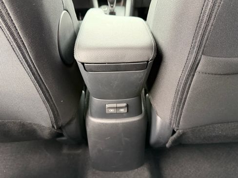 Certified 2025 Nissan Kicks Play S image 17