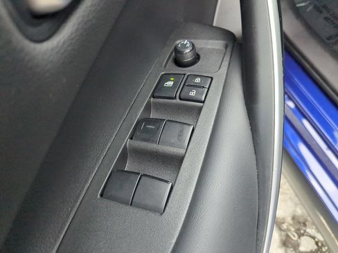 Used 2022 Toyota Corolla XSE FWD image 16